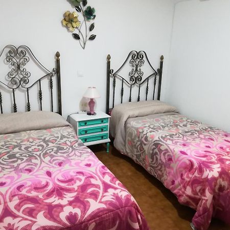Casas Los Rosales กวาดิกซ์ ภายนอก รูปภาพ