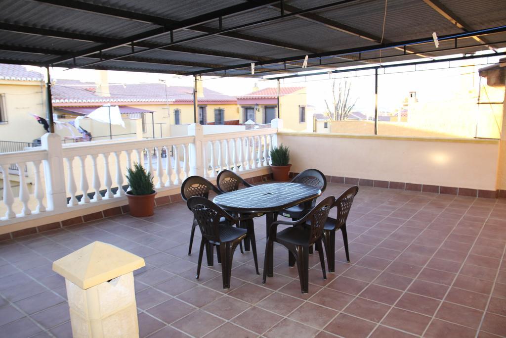 Casas Los Rosales กวาดิกซ์ ภายนอก รูปภาพ